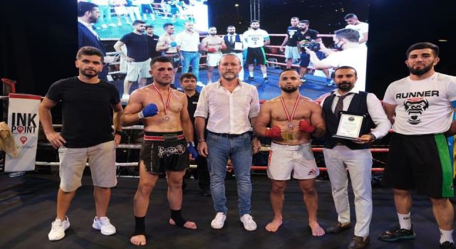 Alanya’da Boks ve Muaythaı gecesi yapıldı