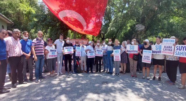 Cumhuriyet halk partililer Alara çayına hes yapılmasına tepki gösterdiler