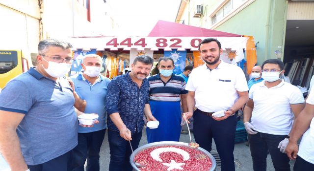 Ak Parti’den sanayi esnafına aşure ikramı