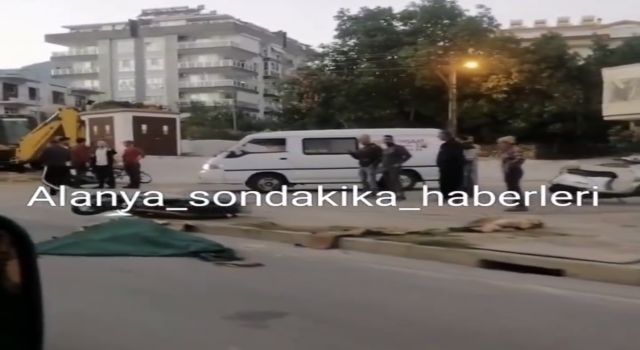 Harfiyat kamyonu motosikletli genci ezdi