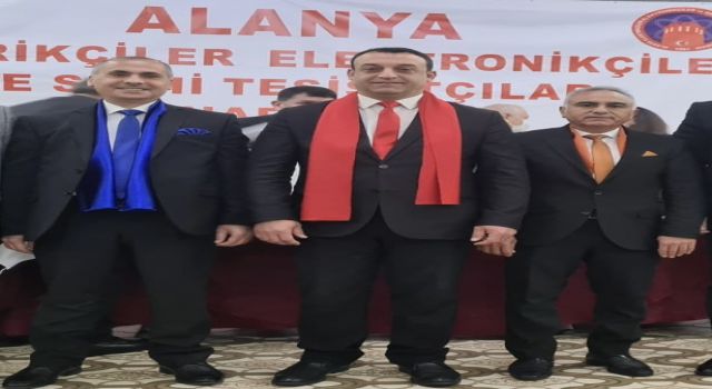 ELEKTRİKÇİLER ODASINDA İLYAS BAYIR TEKRAR BAŞKAN