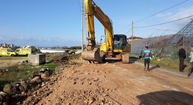 ALANYA BELEDİYESİ KARAKOCALI ACINAR YOLU’NDA GENİŞLETME ÇALIŞMASI BAŞLATTI