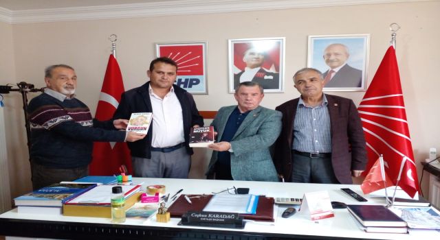 ESKİ MUHTAR CHP’YE ÜYE OLDU