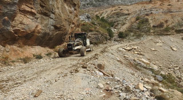 ALANYA BELEDİYESİ’NDEN YAYLA YOLLARINA BAKIM ONARIM ÇALIŞMASI