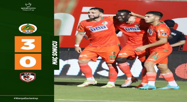 ALANYASPOR EVİNDE RAKİBİNE ACIMADI