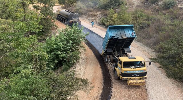 ALANYA BELEDİYESİ'NİN KIRSAL MAHALLELERDEKİ ASFALT ÇALIŞMALARI SÜRÜYOR