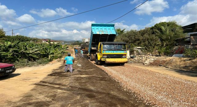 ALANYA BELEDİYESİ'NİN KIŞ HAZIRLIKLARI MERKEZ VE KIRSALDA DEVAM EDİYOR