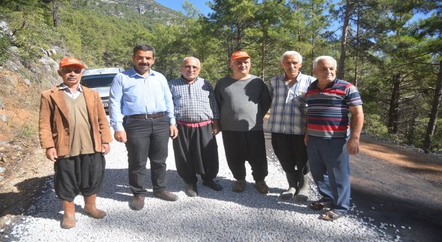 UĞURLU MAHALLESİ’NDE 36 YIL SONRA GELEN YOL SEVİNCİ