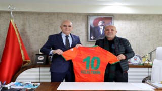 Başsavcı Tekin Alanyaspor’u ziyaret etti