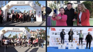 22. ALANYA ATATÜRK HALK KOŞUSU VE YARI MARATONU YAPILDI