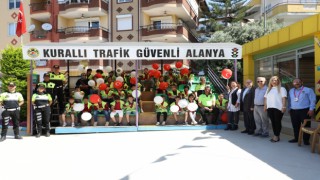 ALANYA BELEDİYESİ’NDEN TRAFİK HAFTASI’NDA ÖĞRENCİLERE TRAFİK EĞİTİMİ